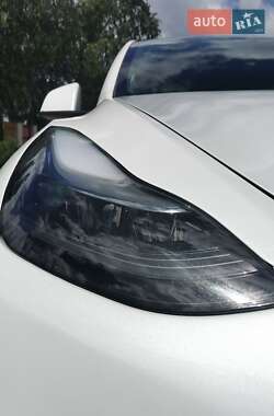 Внедорожник / Кроссовер Tesla Model Y 2022 в 