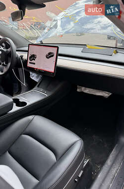 Внедорожник / Кроссовер Tesla Model Y 2023 в 