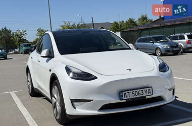 Внедорожник / Кроссовер Tesla Model Y 2021 в 