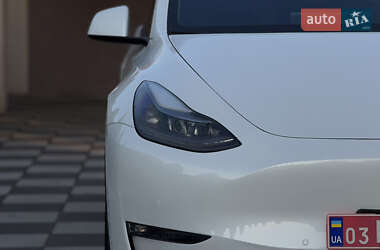 Внедорожник / Кроссовер Tesla Model Y 2022 в 