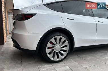 Внедорожник / Кроссовер Tesla Model Y 2022 в 