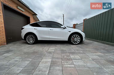 Внедорожник / Кроссовер Tesla Model Y 2022 в 