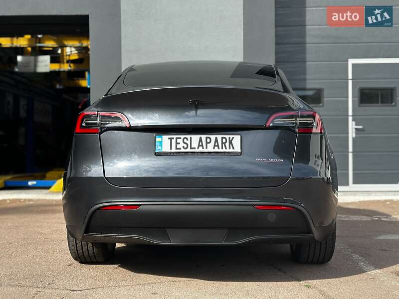 Внедорожник / Кроссовер Tesla Model Y 2024 в Киеве