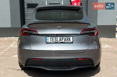 Внедорожник / Кроссовер Tesla Model Y 2024 в 