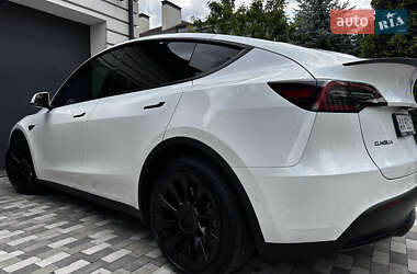 Позашляховик / Кросовер Tesla Model Y 2021 в 