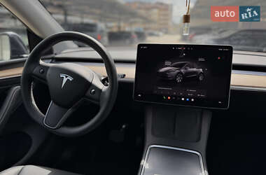 Внедорожник / Кроссовер Tesla Model Y 2023 в 