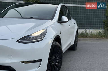 Внедорожник / Кроссовер Tesla Model Y 2023 в 