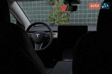 Внедорожник / Кроссовер Tesla Model Y 2023 в 