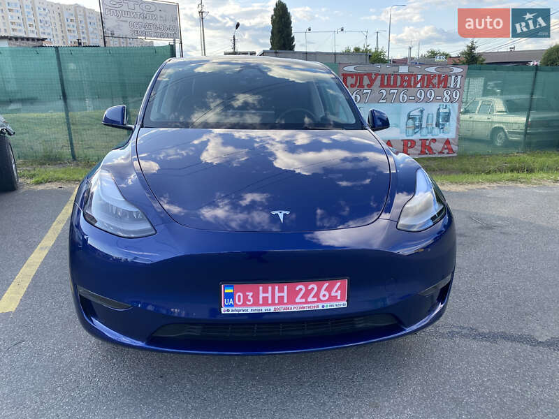 Внедорожник / Кроссовер Tesla Model Y 2024 в Киеве