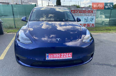 Позашляховик / Кросовер Tesla Model Y 2024 в 