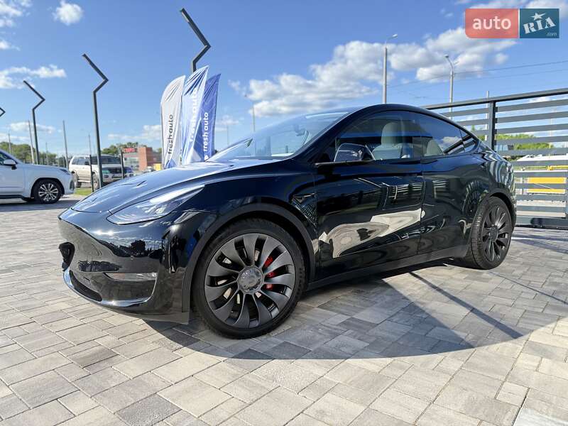 Внедорожник / Кроссовер Tesla Model Y 2021 в Ровно