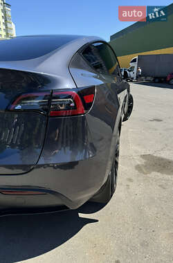 Внедорожник / Кроссовер Tesla Model Y 2022 в 