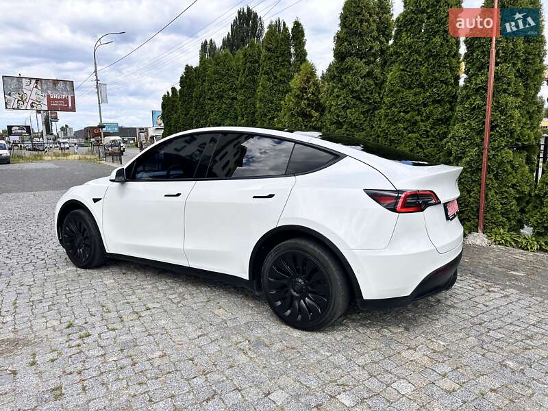 Внедорожник / Кроссовер Tesla Model Y 2021 в Киеве