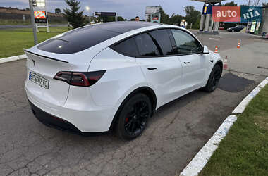 Внедорожник / Кроссовер Tesla Model Y 2021 в 