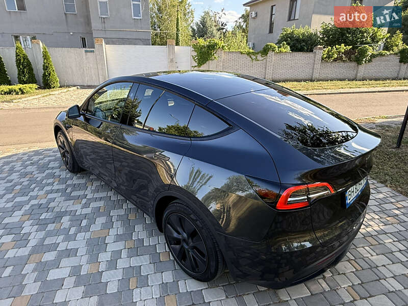 Внедорожник / Кроссовер Tesla Model Y 2024 в Одессе
