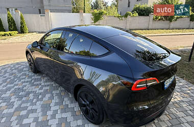 Внедорожник / Кроссовер Tesla Model Y 2024 в 