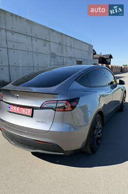 Внедорожник / Кроссовер Tesla Model Y 2024 в 