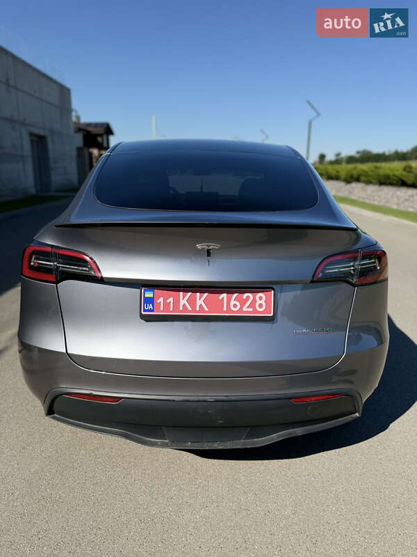 Внедорожник / Кроссовер Tesla Model Y 2024 в Киеве