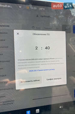 Позашляховик / Кросовер Tesla Model Y 2024 в 