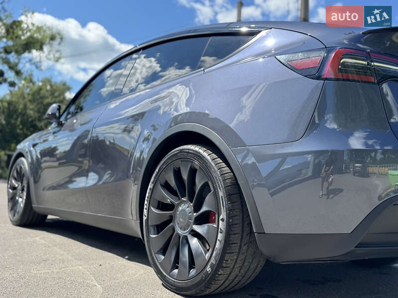 Внедорожник / Кроссовер Tesla Model Y 2022 в Лубнах