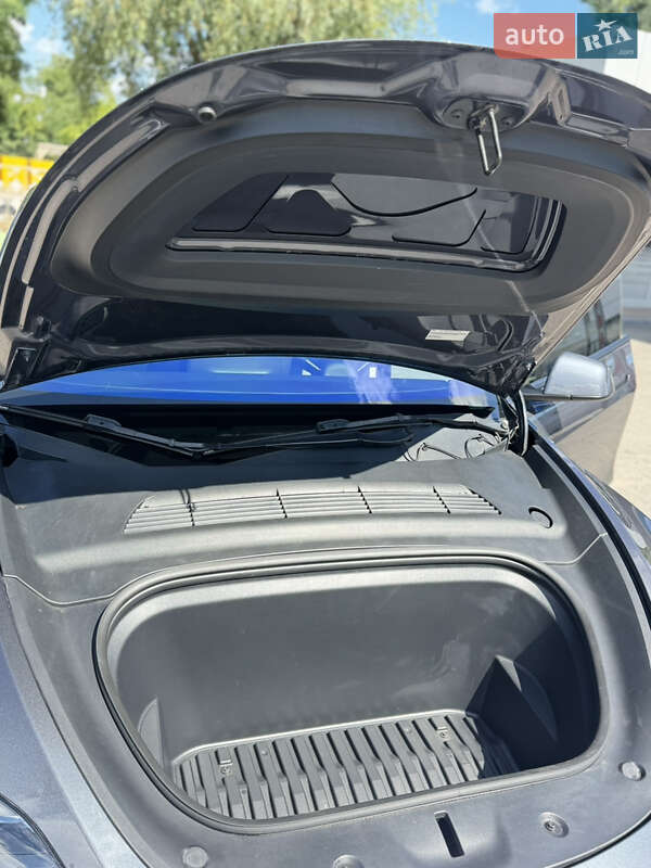 Внедорожник / Кроссовер Tesla Model Y 2022 в Лубнах