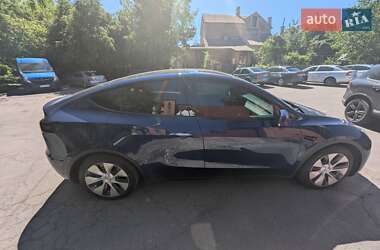 Внедорожник / Кроссовер Tesla Model Y 2021 в 