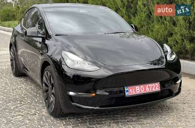 Внедорожник / Кроссовер Tesla Model Y 2024 в 