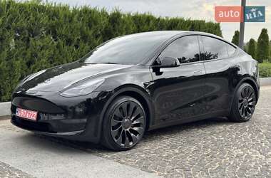 Внедорожник / Кроссовер Tesla Model Y 2024 в 