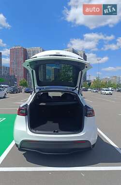 Внедорожник / Кроссовер Tesla Model Y 2023 в 