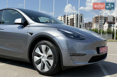 Внедорожник / Кроссовер Tesla Model Y 2023 в 