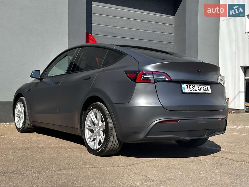 Позашляховик / Кросовер Tesla Model Y 2023 в Києві