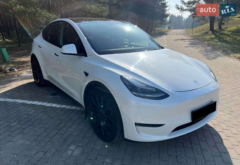 Позашляховик / Кросовер Tesla Model Y 2023 в Львові