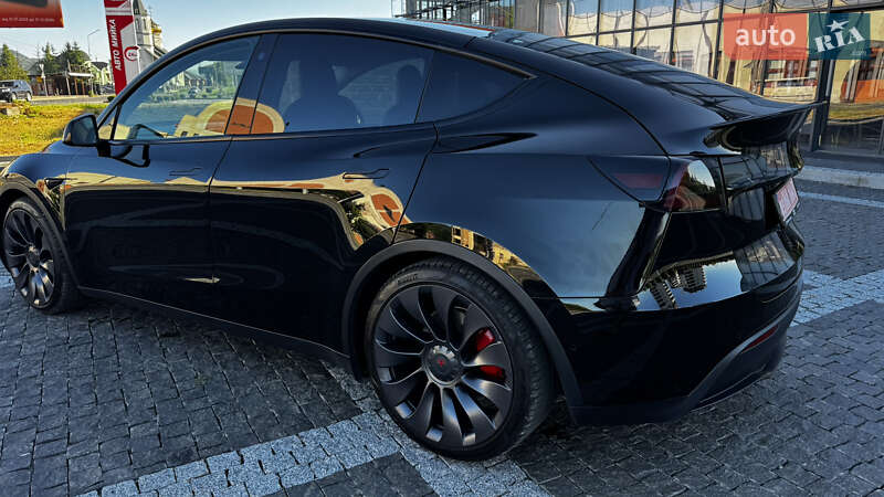 Внедорожник / Кроссовер Tesla Model Y 2021 в Хусте