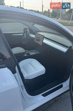 Внедорожник / Кроссовер Tesla Model Y 2023 в 