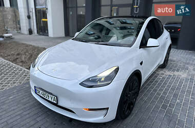Внедорожник / Кроссовер Tesla Model Y 2023 в 