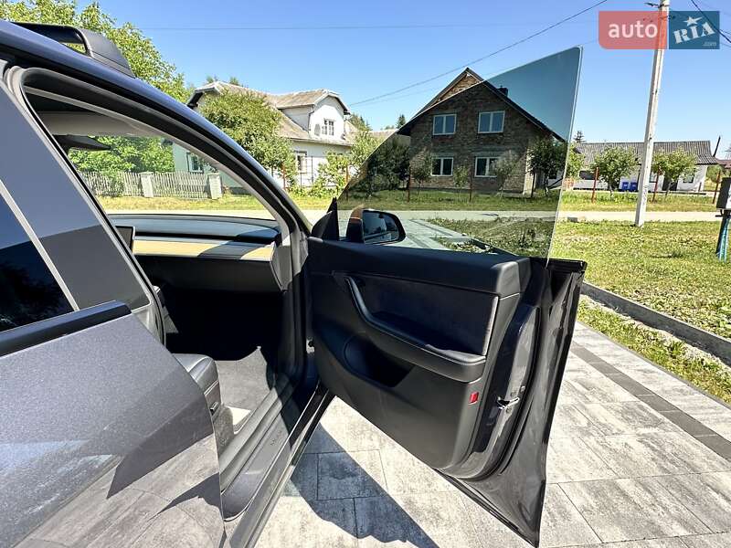 Внедорожник / Кроссовер Tesla Model Y 2022 в Коломые