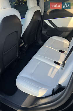 Позашляховик / Кросовер Tesla Model Y 2020 в 