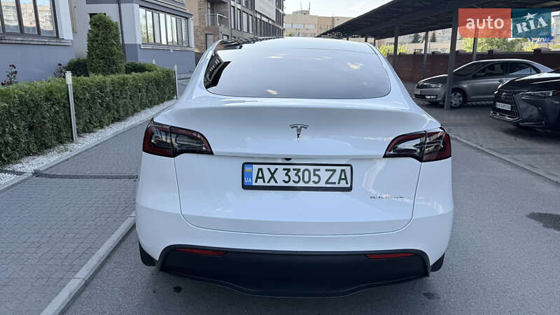 Внедорожник / Кроссовер Tesla Model Y 2024 в Харькове