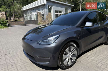 Позашляховик / Кросовер Tesla Model Y 2021 в 