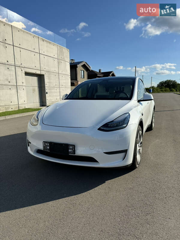 Внедорожник / Кроссовер Tesla Model Y 2020 в Киеве