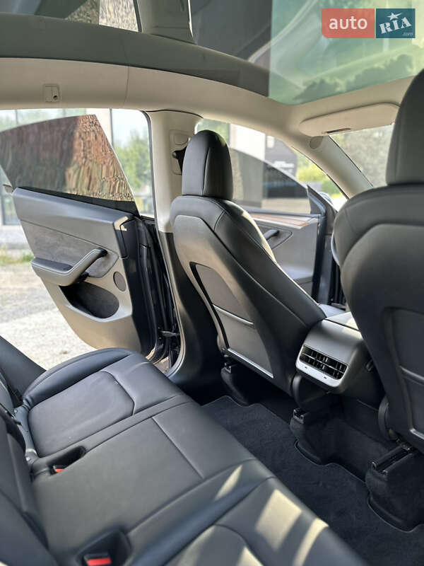 Внедорожник / Кроссовер Tesla Model Y 2022 в Виннице