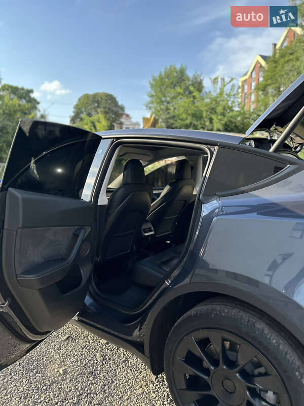 Внедорожник / Кроссовер Tesla Model Y 2022 в Виннице