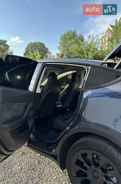 Позашляховик / Кросовер Tesla Model Y 2022 в 