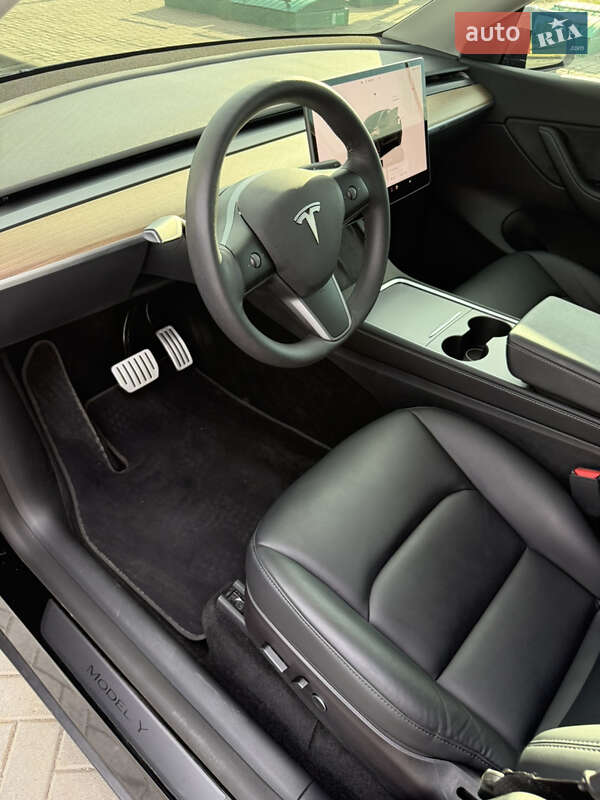 Внедорожник / Кроссовер Tesla Model Y 2022 в Днепре