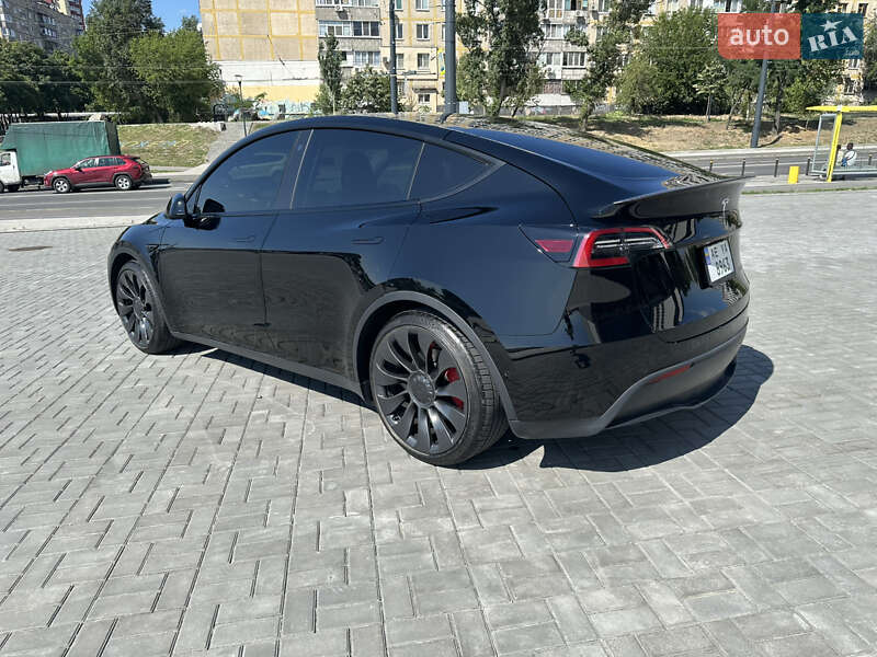Внедорожник / Кроссовер Tesla Model Y 2022 в Днепре