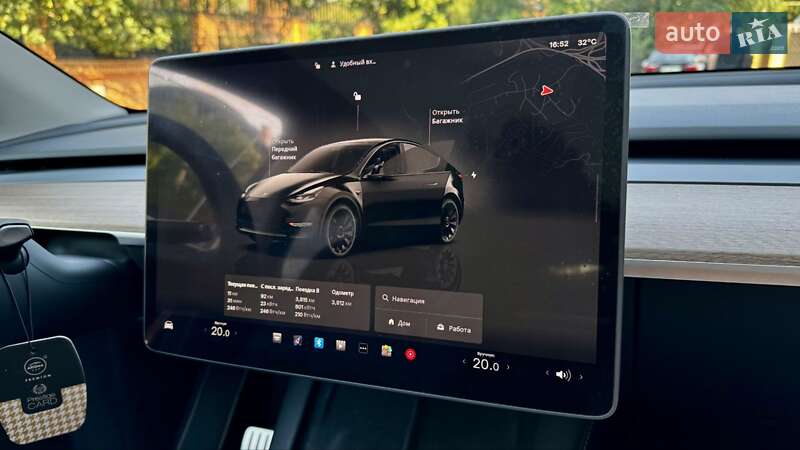 Внедорожник / Кроссовер Tesla Model Y 2024 в Киеве