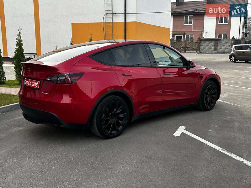 Позашляховик / Кросовер Tesla Model Y 2021 в Львові