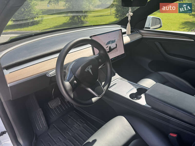 Внедорожник / Кроссовер Tesla Model Y 2022 в Белой Церкви фото 17 Внедорожник / Кроссовер Tesla Model Y 2022 в Белой Церкви