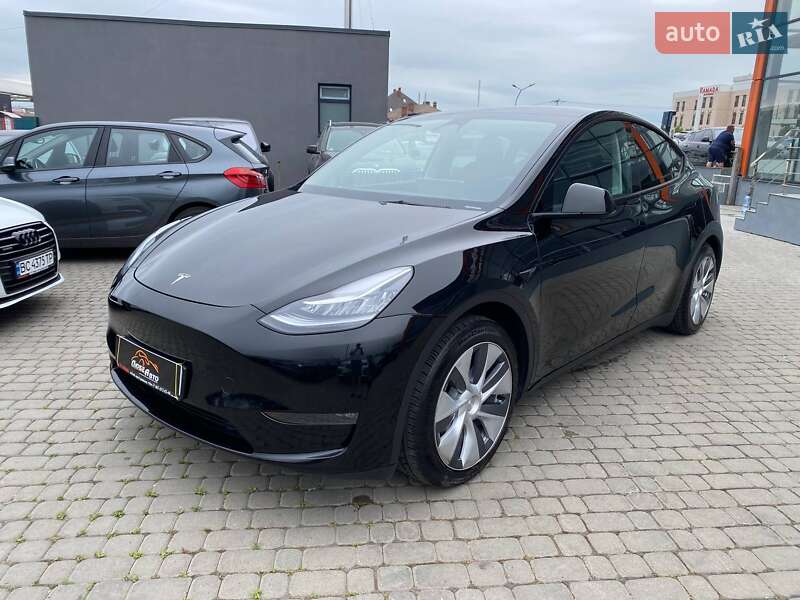 Позашляховик / Кросовер Tesla Model Y 2023 в Львові