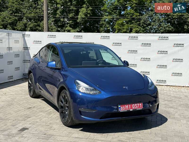Tesla Model Y 2021